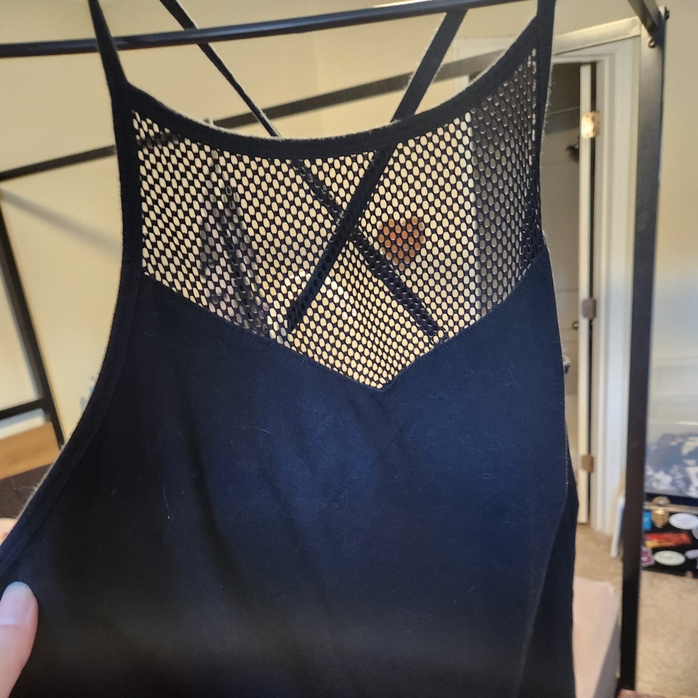 Black Mesh Detail Tank